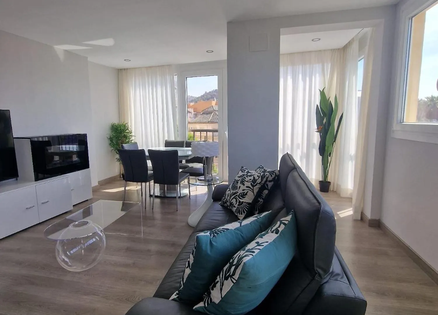 2 Rooms 2 Baths Y Parking Cathedral Malaga